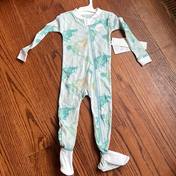 Burt's Bees Baby Pajamas Nwt 8m Burt Bees Baby Footies Poshmark